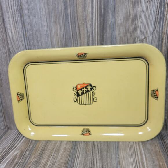 Vintage Metal Serving Tray, Crest Coat of Arms Fleur de Lis TV Lap Tray - Picture 3 of 4